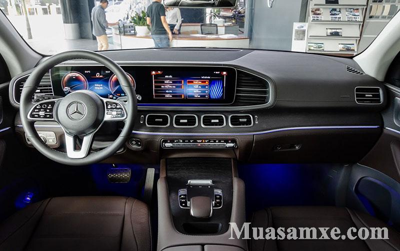 mua xe Mercedes: Tích hợp nhiều công nghệ hiện đại giúp chiếc xe sử dụng nhiên liệu hiệu quả hơn