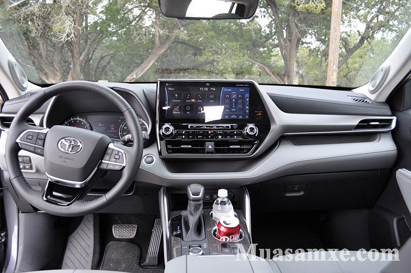Toyota Highlander 2020 cũng được trang bị hộp số mới tự động tám cấp
