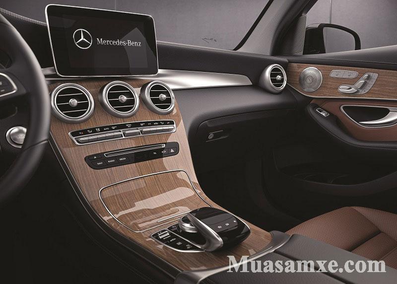 Thiết kế cụm điều khiển trung tâm Mercedes GLC 300 2019